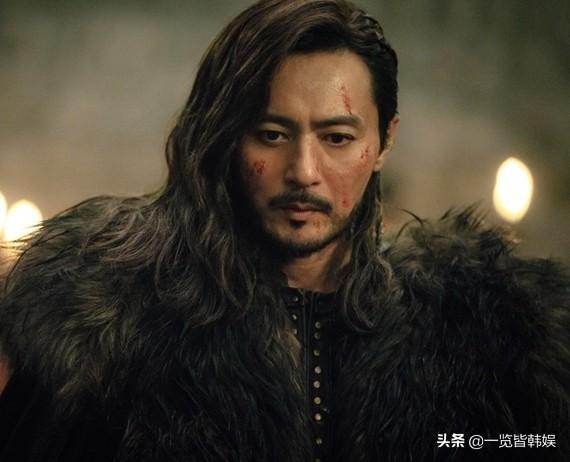 张东健为何选择高小英（27岁时与张东健因戏生情相恋）(25)