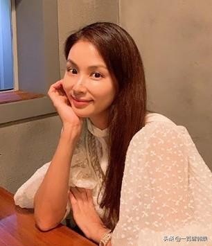 张东健为何选择高小英（27岁时与张东健因戏生情相恋）(2)