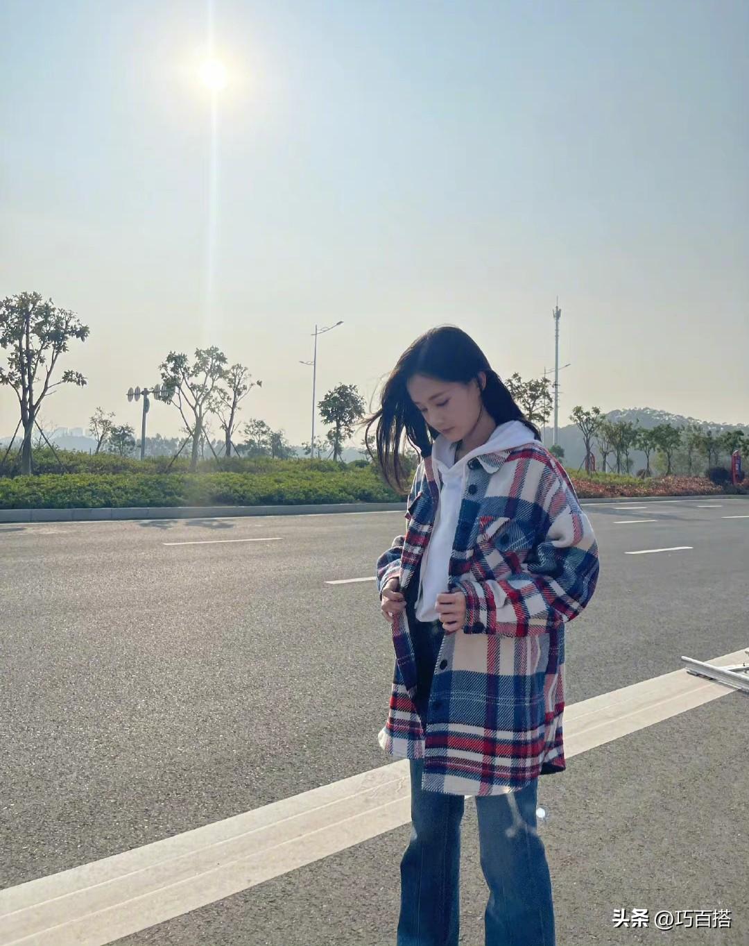 李一桐真给力！《狂飙》戏内穿搭戏外也能穿，有镜头感又有氛围感