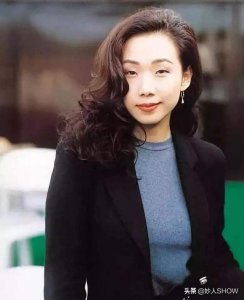 ​李宗盛追林忆莲被拒在雨里（插足李宗盛婚姻奉女成婚）