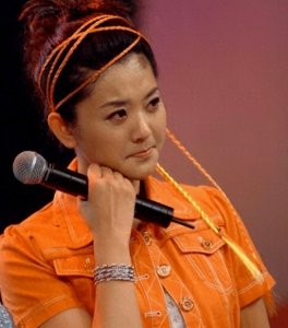 ​方琼不姓方？28岁闪婚高官，婚后长年分居，如今50岁身材好似少女