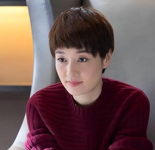 马伊琍现实生活中的老公(马伊琍为万梓良前妻恬妞的女儿理发)(6)