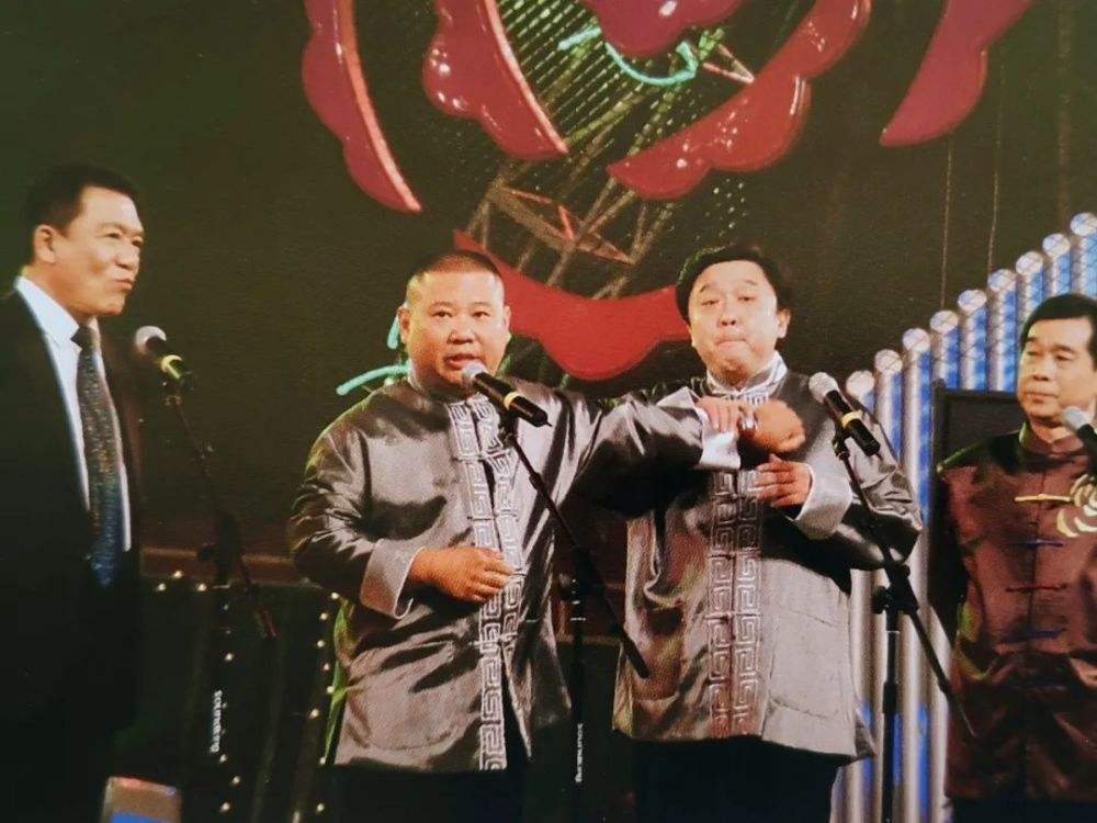 于谦个人资料写真作品