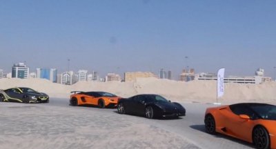 ​迪拜富二代生活有多豪？跑车无数，看到私人动物园，中国小伙酸了