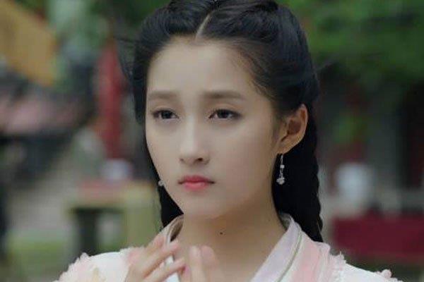 关晓彤确诊怀孕了吗 大肚子怀孕的照片怎么回事