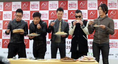 ​任达华、陈小春再演古惑仔，还好“山鸡哥”没有保温杯泡枸杞