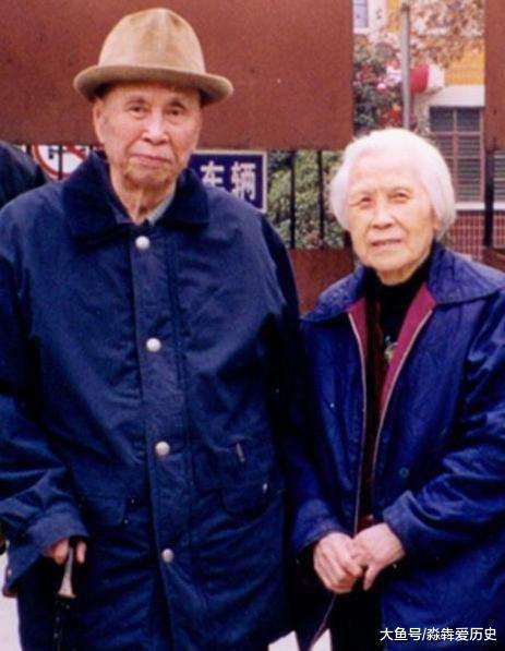 开国中将邱会作的夫人和子女