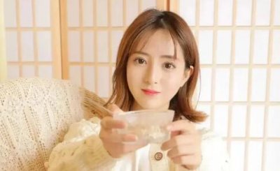 ​和女生天天聊天会聊出感情么？看女生是否喜欢你