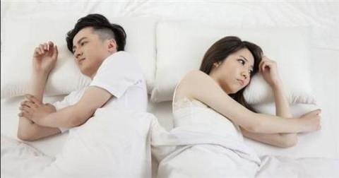 情侣冷战破冰第一句话男生版