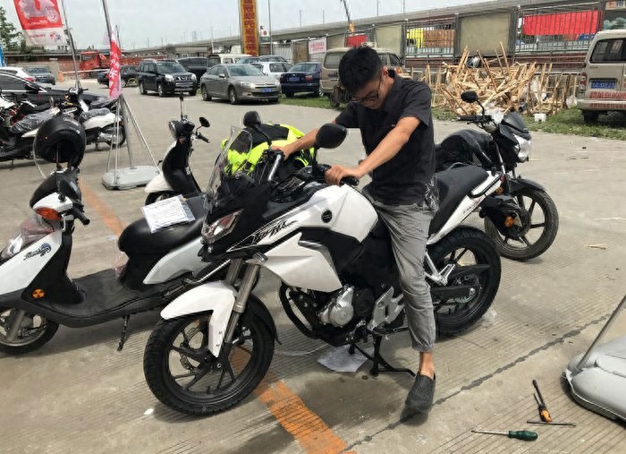 10年之后又见“战鹰”,花14800元入手新本CBF 190X,动力很不错