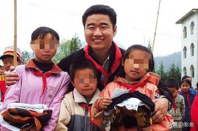 ​丛飞：行善11年，被说“好人没好报”？他女儿的现状告诉你答案