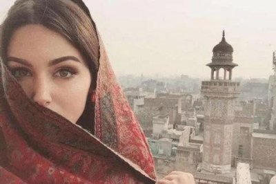 ​“老铁”巴基斯坦国，其实盛产美女揭下面纱后，美的让人陶醉