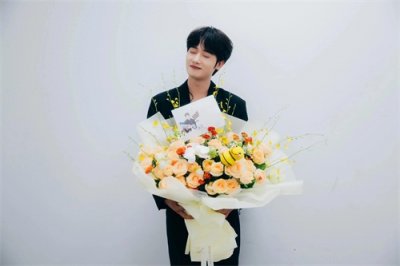 ​蒋敦豪甜蜜恋情曝光，真诚回应粉关注