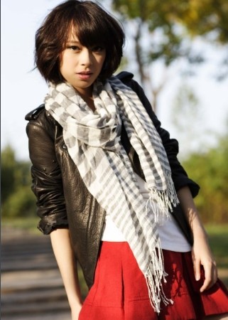 蒲冰墨美貌清纯和慧黠，是一位独具个人特色的女演员