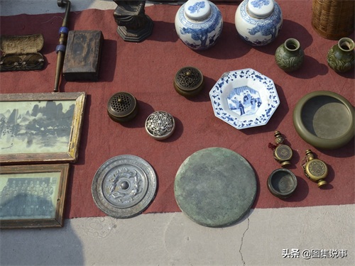 古人使用的镜子啥样子?实拍小城大集上的“古铜镜”,真假难辨