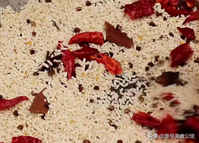 粉蒸肉的简单做法,入口软滑,鲜香营养,不错的居家美食