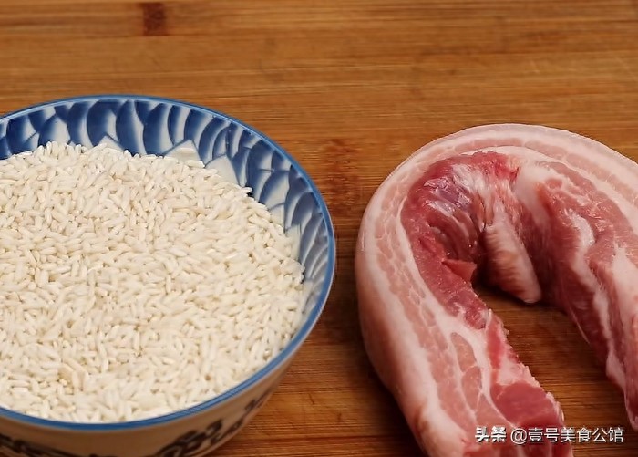 粉蒸肉的简单做法,入口软滑,鲜香营养,不错的居家美食