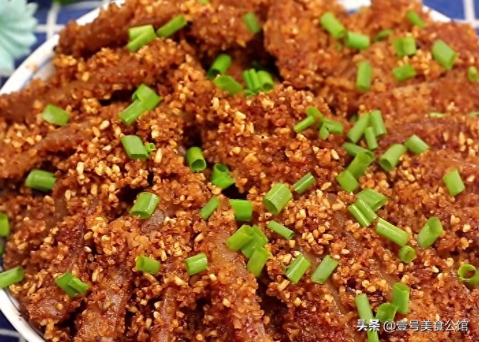 粉蒸肉的简单做法,入口软滑,鲜香营养,不错的居家美食