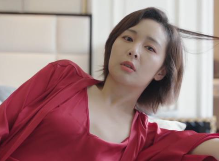 一场演技和流量的较量!狂飙大嫂高叶和女主李一桐,结果大快人心