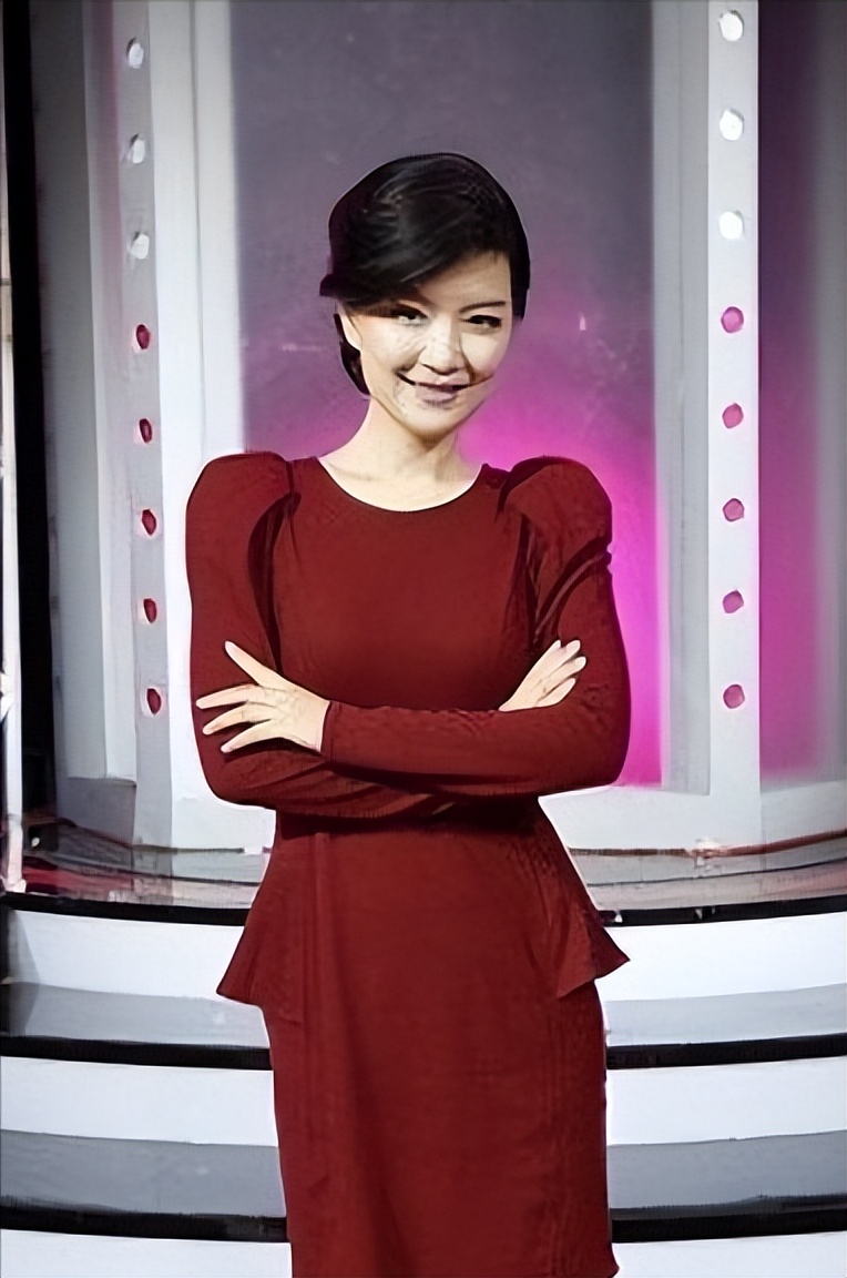 知名女主持陈蓉：被黑后回老东家做幕后，嫁海归老公儿女双全
