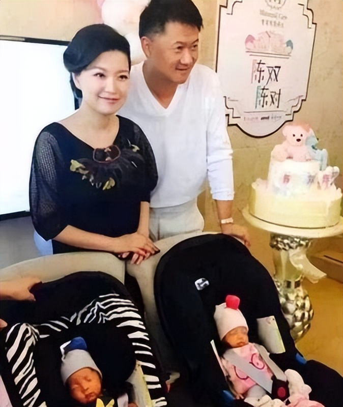 知名女主持陈蓉：被黑后回老东家做幕后，嫁海归老公儿女双全