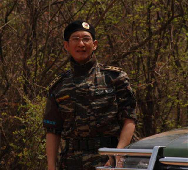 王劲松的儿子是他？已经出道5年了，如今是国内顶级流量小生！