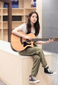 ​欧阳娜娜恋情疑云，揭秘她的恋爱秘闻