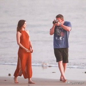 ​本阿弗莱克，和来自古巴的大美女，曾经谈了一场甜甜的恋爱