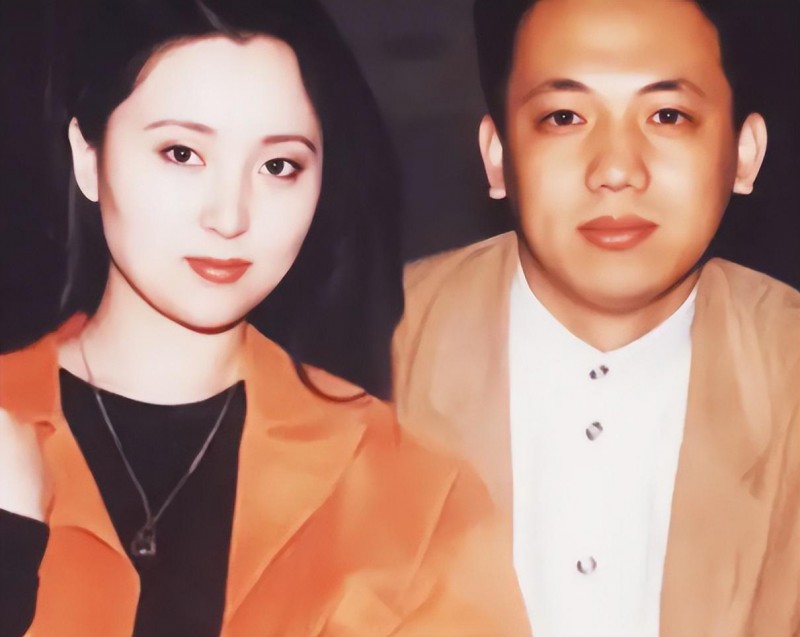 毕彦君现任妻子照片(毕彦君前妻陈晓旭离世多年)