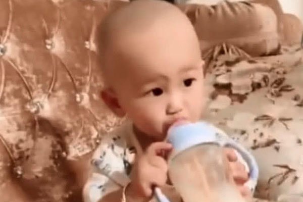 王乐乐杨清柠的孩子怎么回事 人一辈子会遇到几个渣管这些干嘛