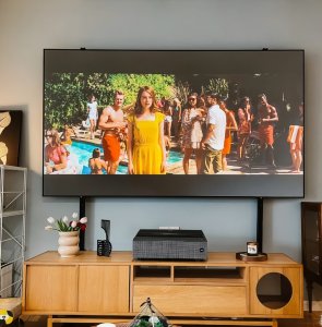 ​为什么买了激光电视却不想用？过来人分析，这3个缺点太突出