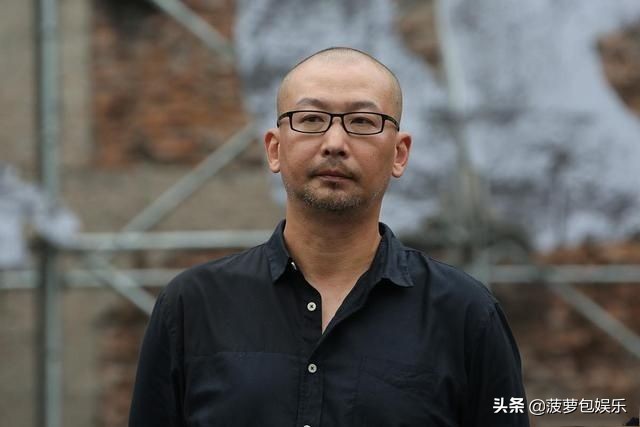 管虎：24岁当上导演，宠了马伊琍3年，却娶了她的闺蜜