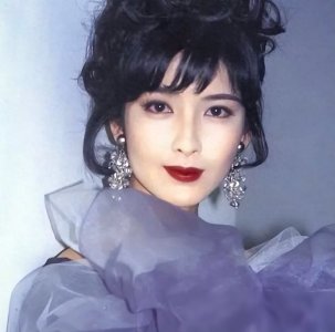 ​被吴君如骂是集邮女，人前玉女但实则疯狂褪去假面后的真实周慧敏