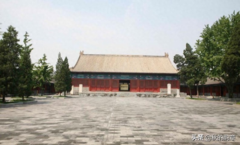 北京天坛公园,始建明永乐十八年1420年。全国文明风景旅游示范点
