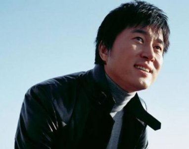 ​满文军：27岁一曲成名，40岁与妻子双双入狱，51岁现状如何