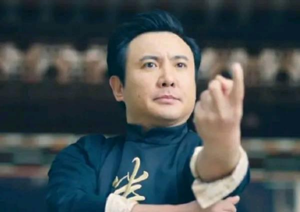 沈腾年轻时是校草（她毕业后成大学生村官）(1)