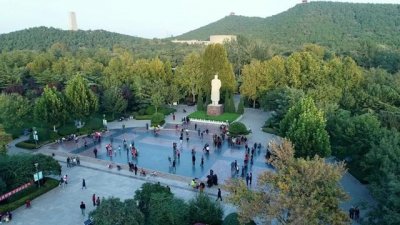 ​济南英雄山纪念碑简介（登英雄山）