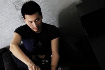 ​陈大卫男模大鸟图片怎么回事 被认为是同志