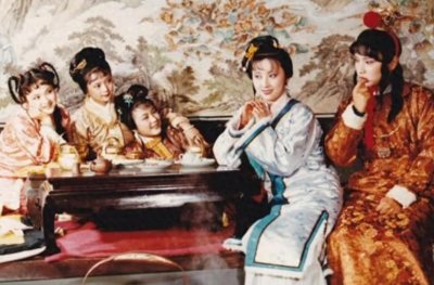 ​《红楼梦》中的四大家族，隐藏在繁华背后的残酷与荣辱