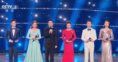 ​央视新面孔严尚嘉实现＂弯道＂超车，已经录制两档门面节目