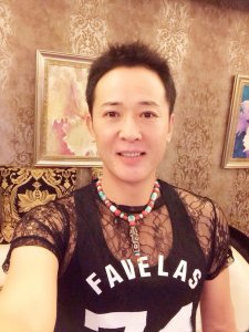 ​“广告歌王”汪正正：给老婆下跪的汉子不丢人