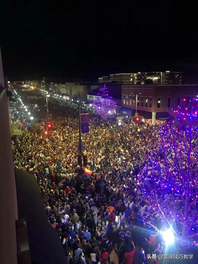 乔丹ncaa决赛（疯狂三月NCAA史上最大逆转）(10)