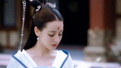 ​东华帝君有两个老婆，一个是王母娘娘，一个是白凤九！