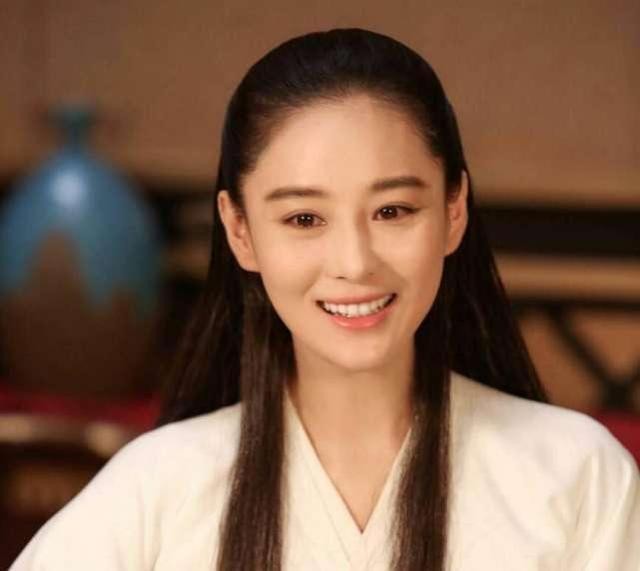 张馨予婚后综艺首秀,网友:期待不一样的你