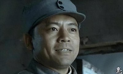 ​隐藏多年！原来她就是何政军妻子，或许当初错过巩俐不算遗憾