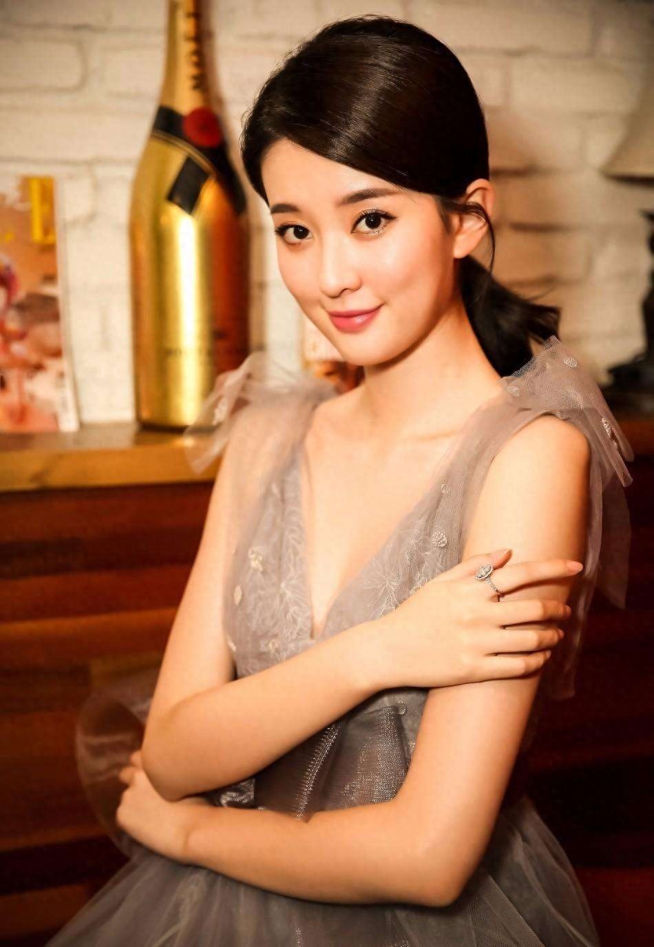 乔欣：娱乐圈的“白富美”，今面临无戏可拍的尴尬境地