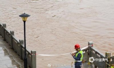 ​湖南发布洪水预警 湖南衡阳石鼓书院被洪水包围