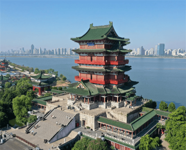 四大名楼谁排第一(四大名楼之首为什么是滕王阁)