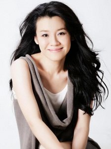 ​演员刘琳：相亲嫁给摄影师，丈夫在家带孩子，如今她还好吗？