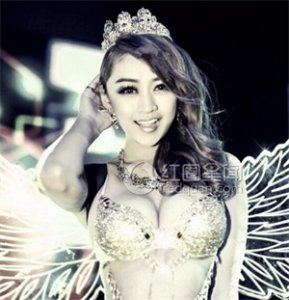 ​张璐瑶内衣写真十足女神范张璐瑶漂亮吗